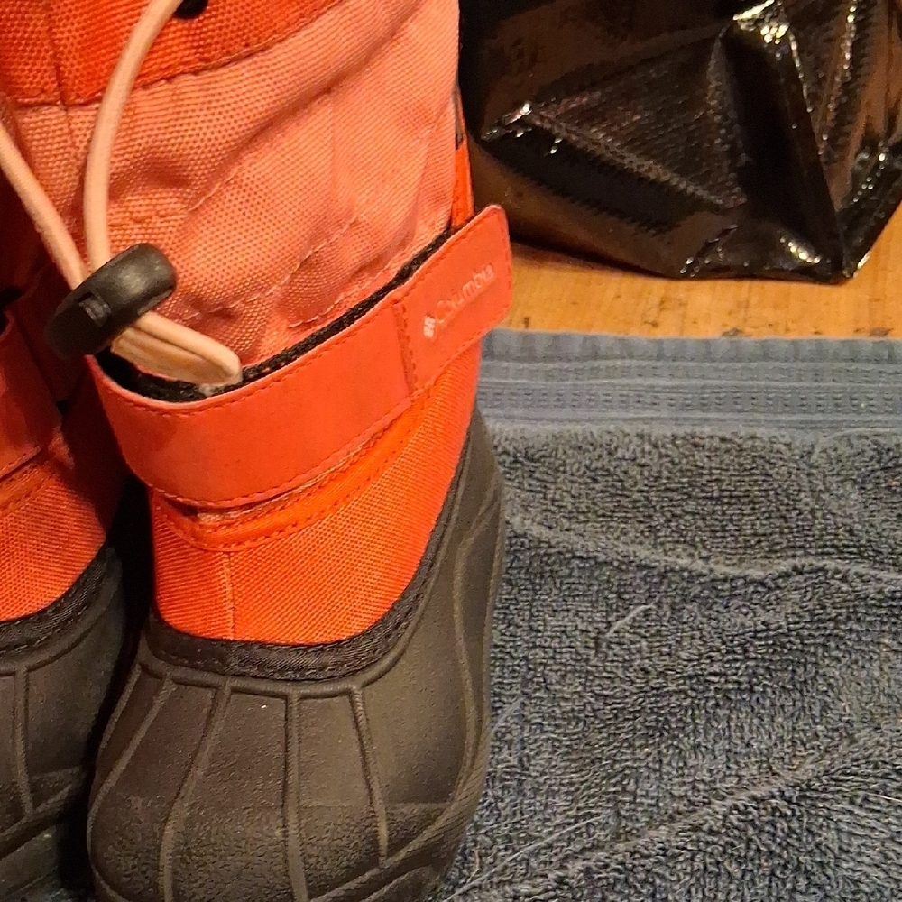 Columbia Kids Orange and Black Waterproof Snow Boots - Picture 2 of 8